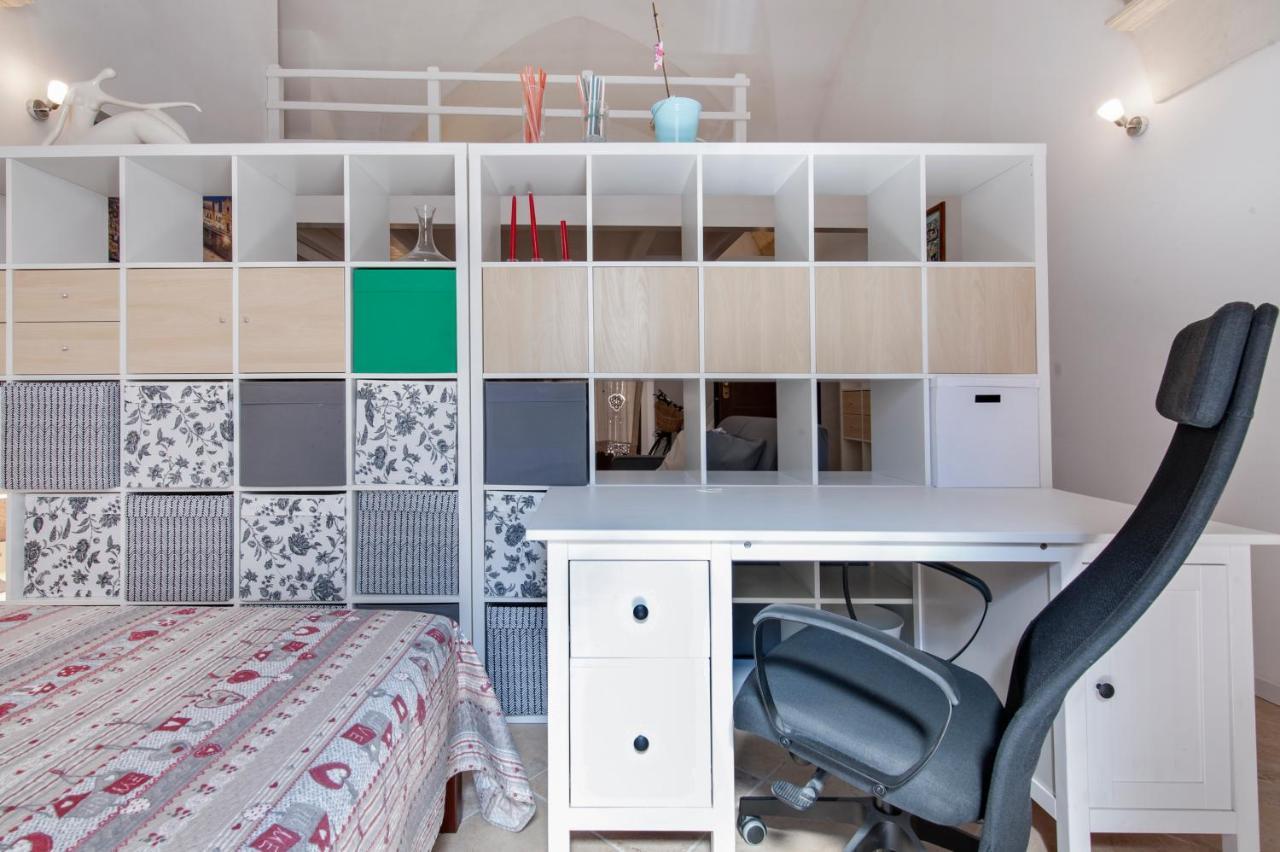 Mesagnesi 6 - Loft Centro Storico Sit Apartment Lecce Exterior foto