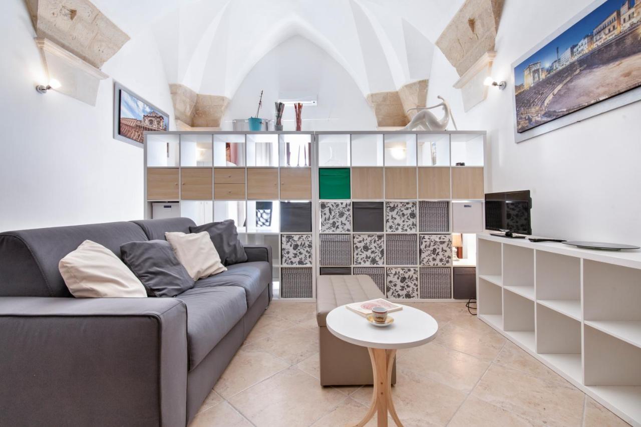 Mesagnesi 6 - Loft Centro Storico Sit Apartment Lecce Exterior foto