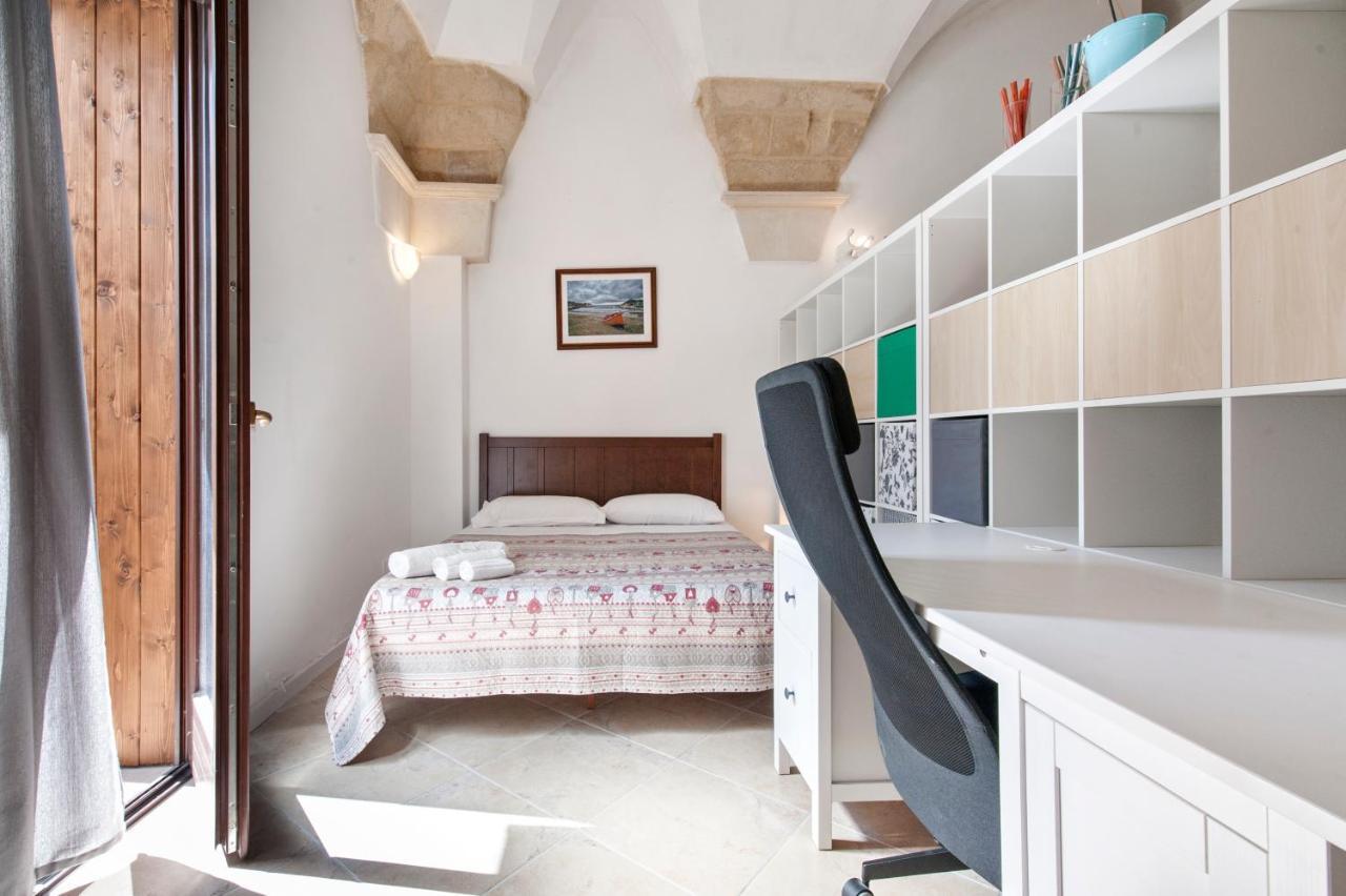 Mesagnesi 6 - Loft Centro Storico Sit Apartment Lecce Exterior foto