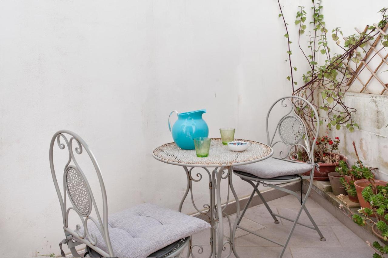 Mesagnesi 6 - Loft Centro Storico Sit Apartment Lecce Exterior foto