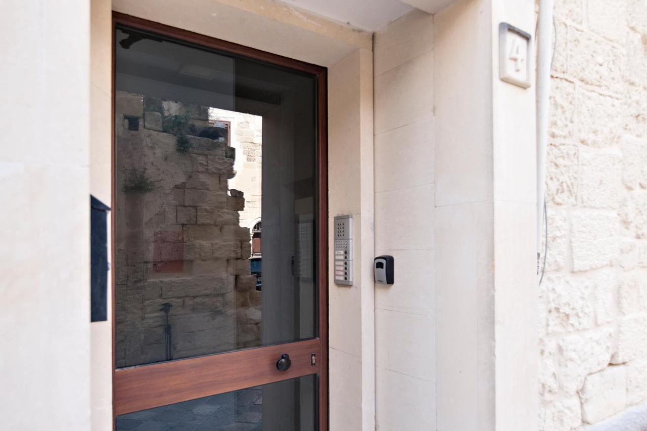 Mesagnesi 6 - Loft Centro Storico Sit Apartment Lecce Exterior foto